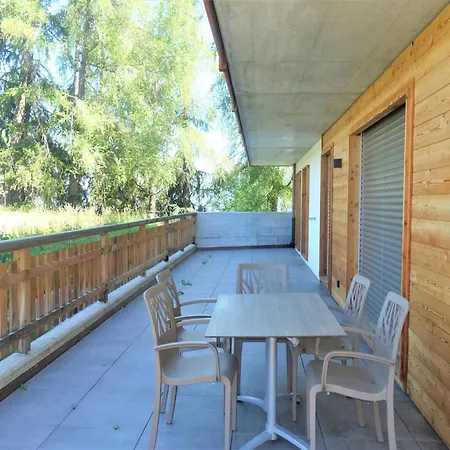 Flat In With Ski-in Ski-out Access