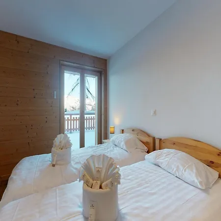 Flat In With Ski-in Ski-out Access فييسوناز