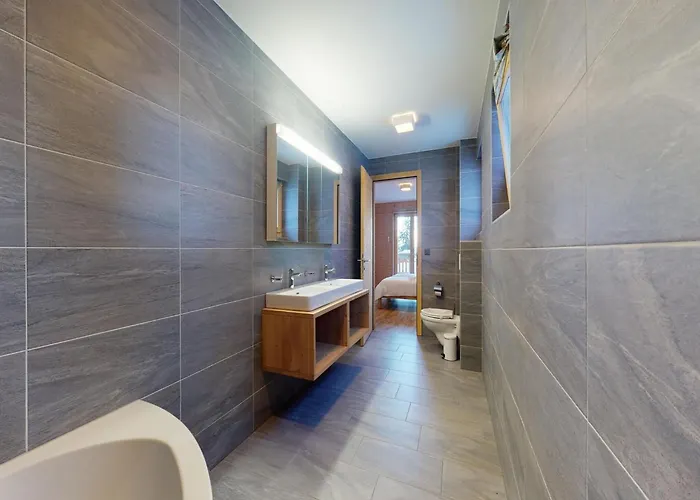 Flat In With Ski-in Ski-out Access *