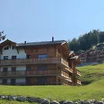 Flat In With Ski-in Ski-out Access * Veysonnaz