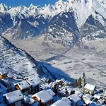Flat In With Ski-in Ski-out Access Veysonnaz