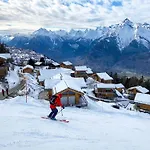 Flat In With Ski-in Ski-out Access Διαμέρισμα