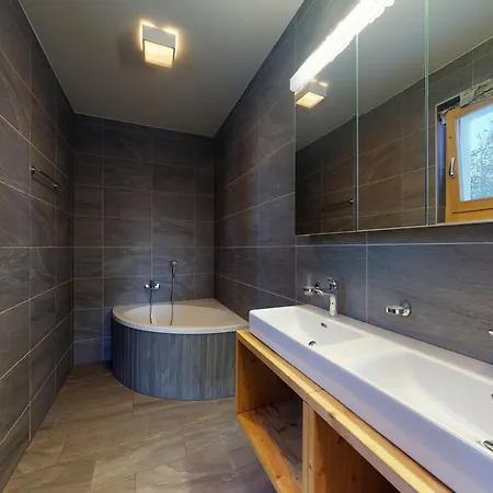 公寓 Flat In With Ski-in Ski-out Access *